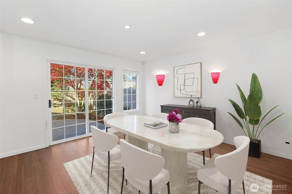 listing image 9361562861357813747