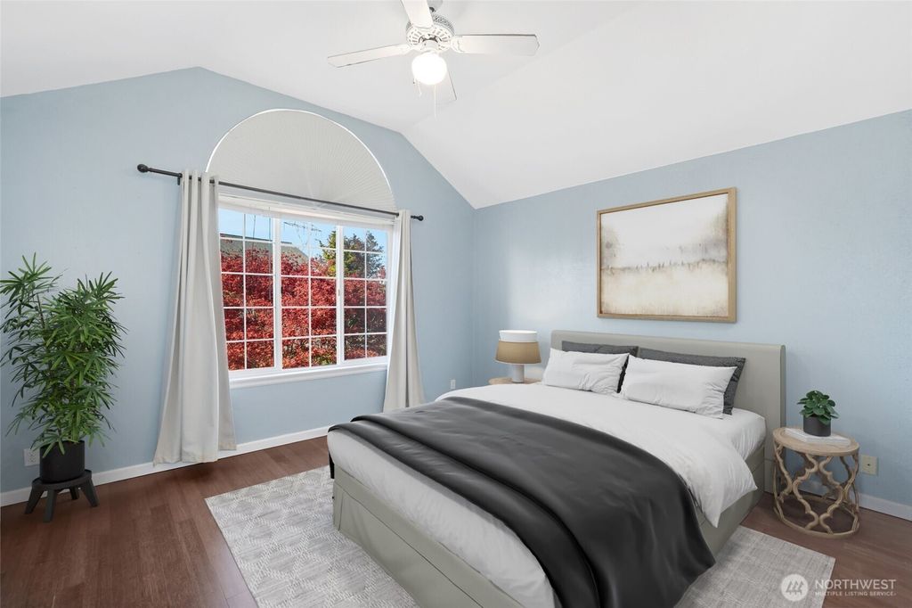listing image 9363653284116625431