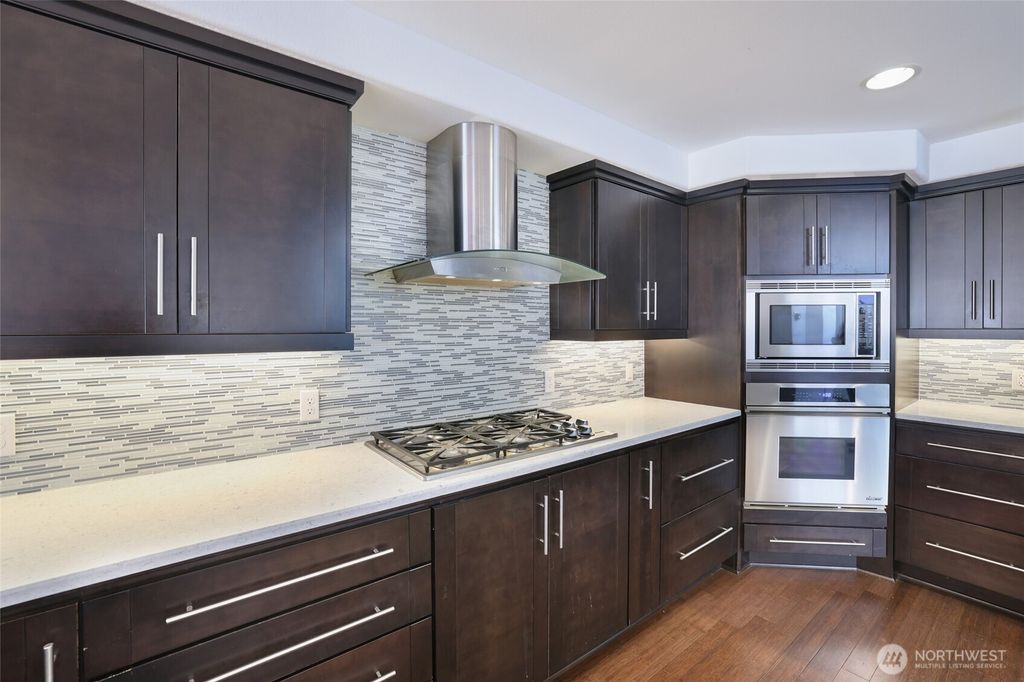 listing image 9361263039028782061
