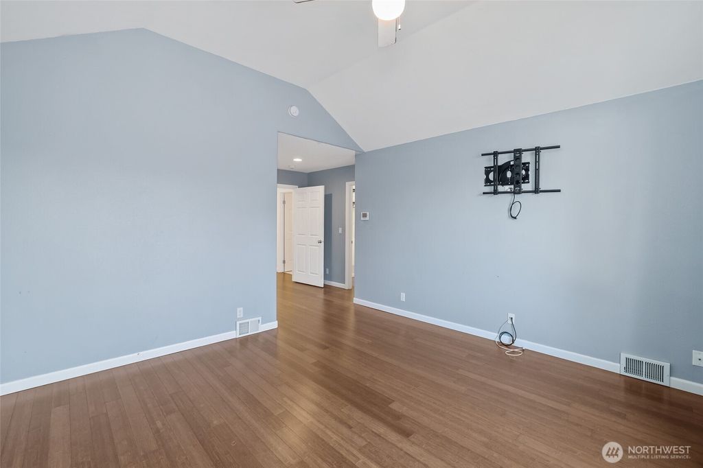 listing image 9368577425797225514