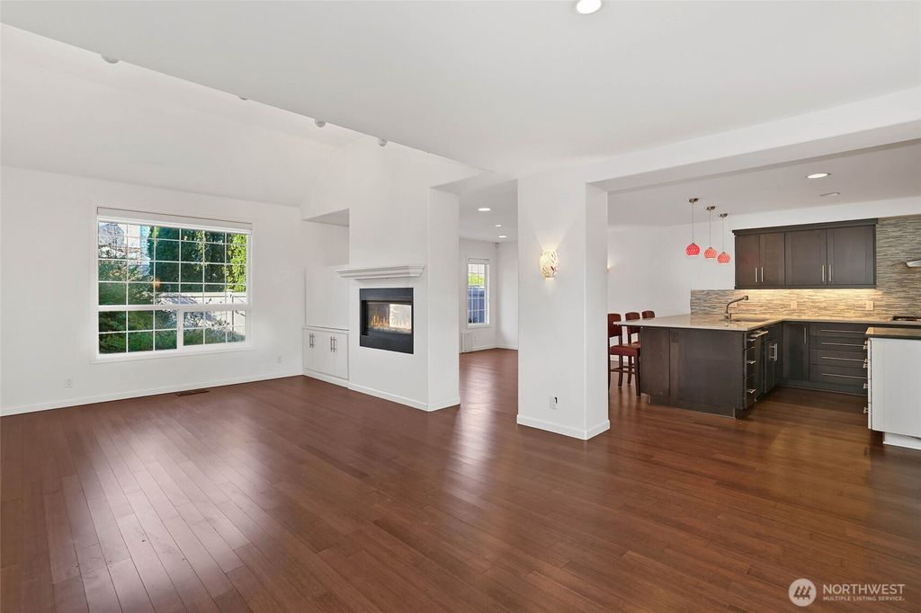 listing image 9360614953854766547