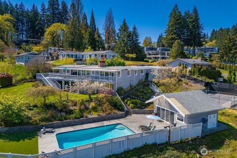 Photo of 7501 Stinson Avenue, Gig Harbor, WA 98335 (MLS # 2497619)