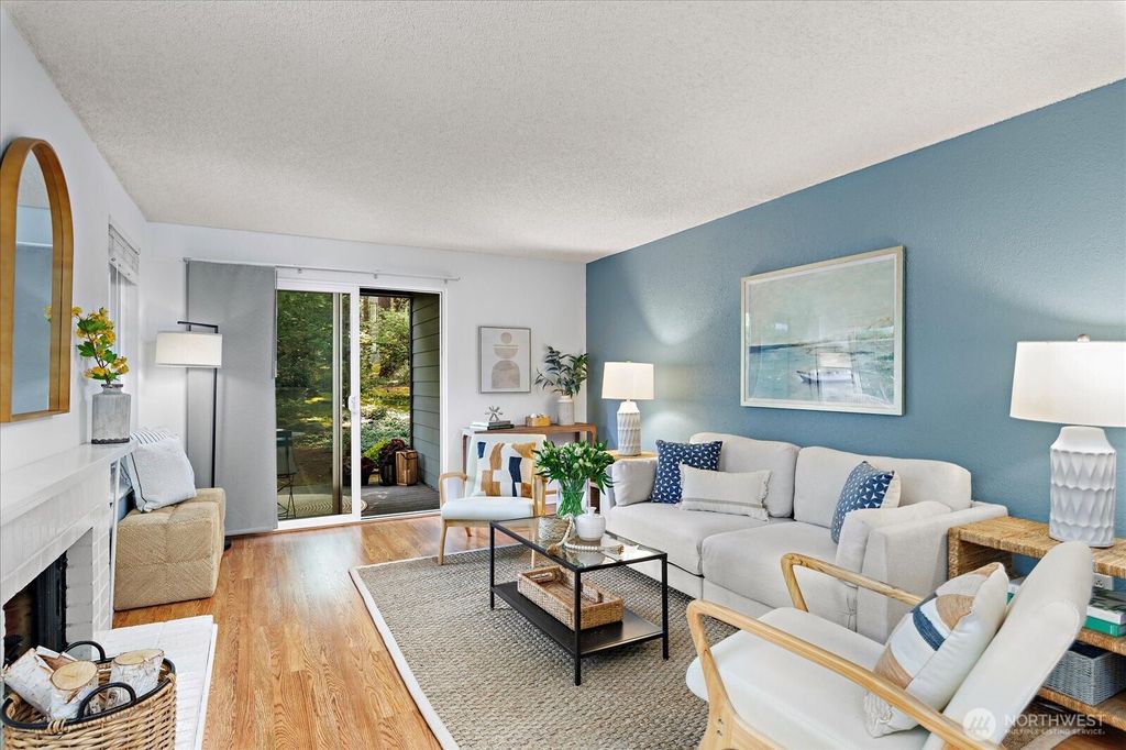 Photo of 14416 NE 30th Place #28A, Bellevue, WA 98007 (MLS # 2397396)