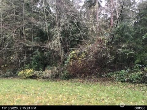 Photo of 0 Gregsmith Drive, Clinton, WA 98236 (MLS # 2454523)