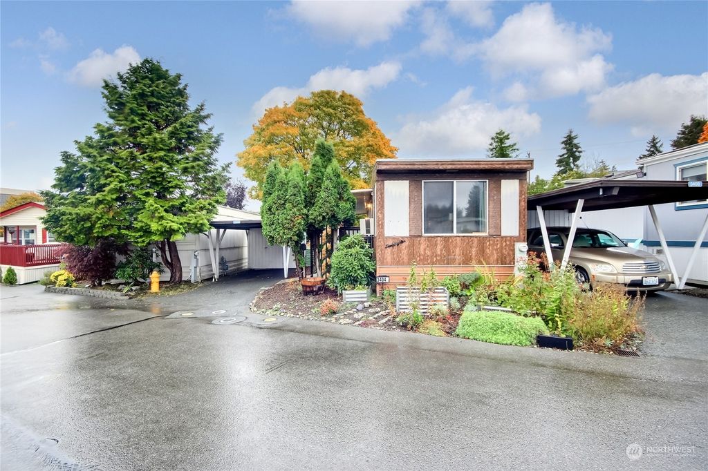 Photo of 3404 S 180th Place, SeaTac, WA 98188 (MLS # 2024692)