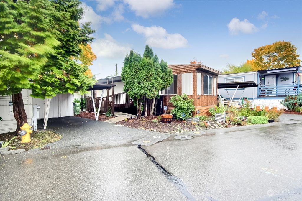 Photo of 3404 S 180th Place, SeaTac, WA 98188 (MLS # 2024692)