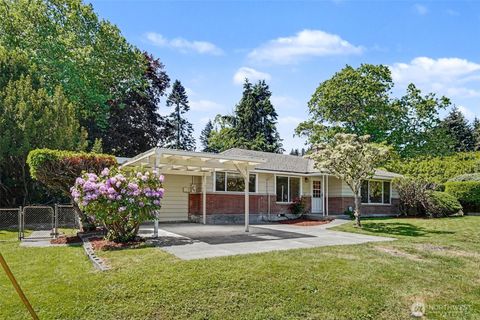 Photo of 10749 30th Ave AVE NE, Seattle, WA 98125 (MLS # 2531309)