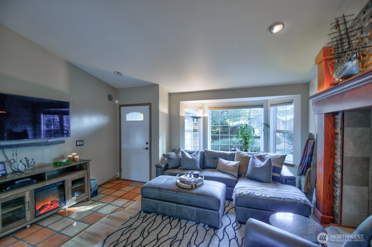 11110 218TH Avenue Ct E