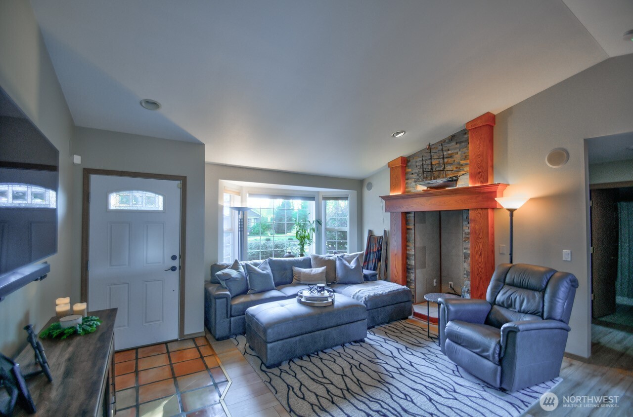 11110 218TH Avenue Ct E