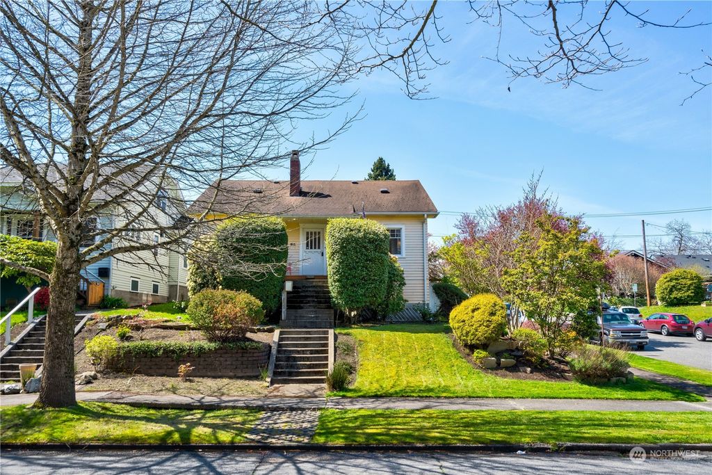 Photo of 1202 Wetmore Avenue, Everett, WA 98201 (MLS # 2057725)