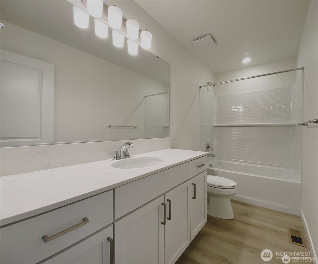 Photo of 1440 121st Avenue SE #MB 31, Lake Stevens, WA 98258 (MLS # 2464391)