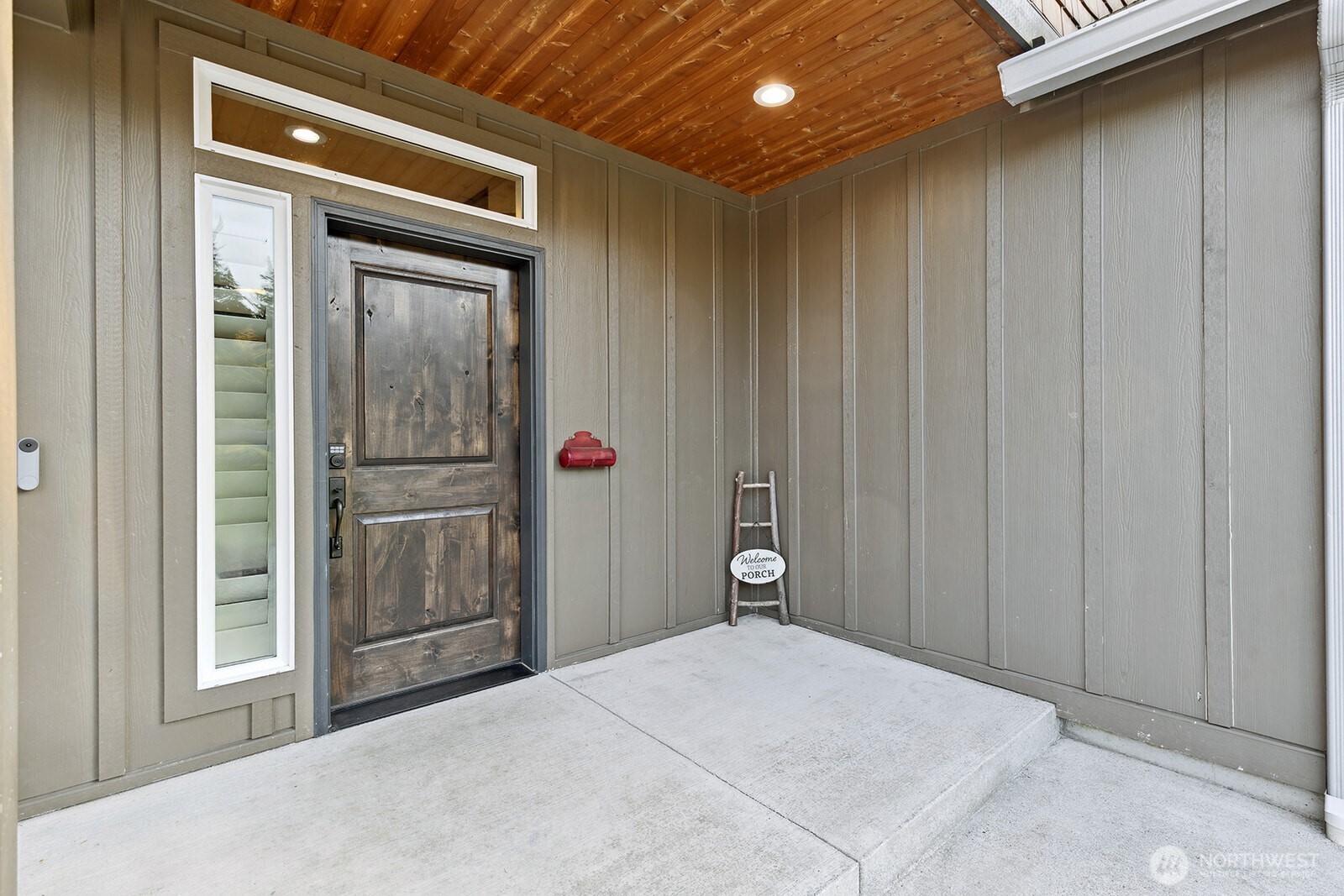 500 Moonridge Road
