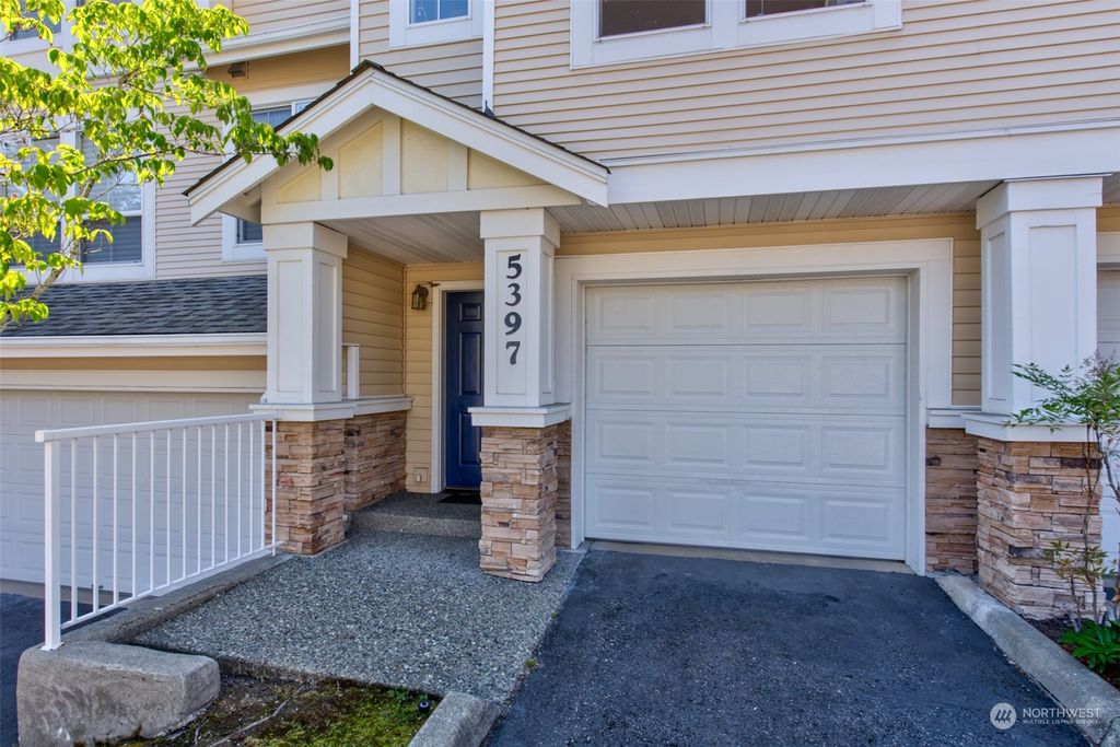 Photo of 5397 164th Avenue SE #9-2, Bellevue, WA 98006 (MLS # 2152489)