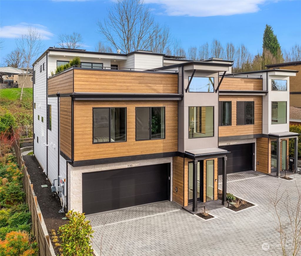 Photo of 770 State Street S, Kirkland, WA 98033 (MLS # 2317118)