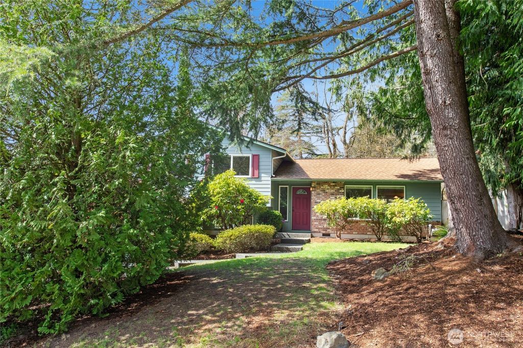 Photo of 21826 1st Avenue W, Bothell, WA 98021 (MLS # 2351459)