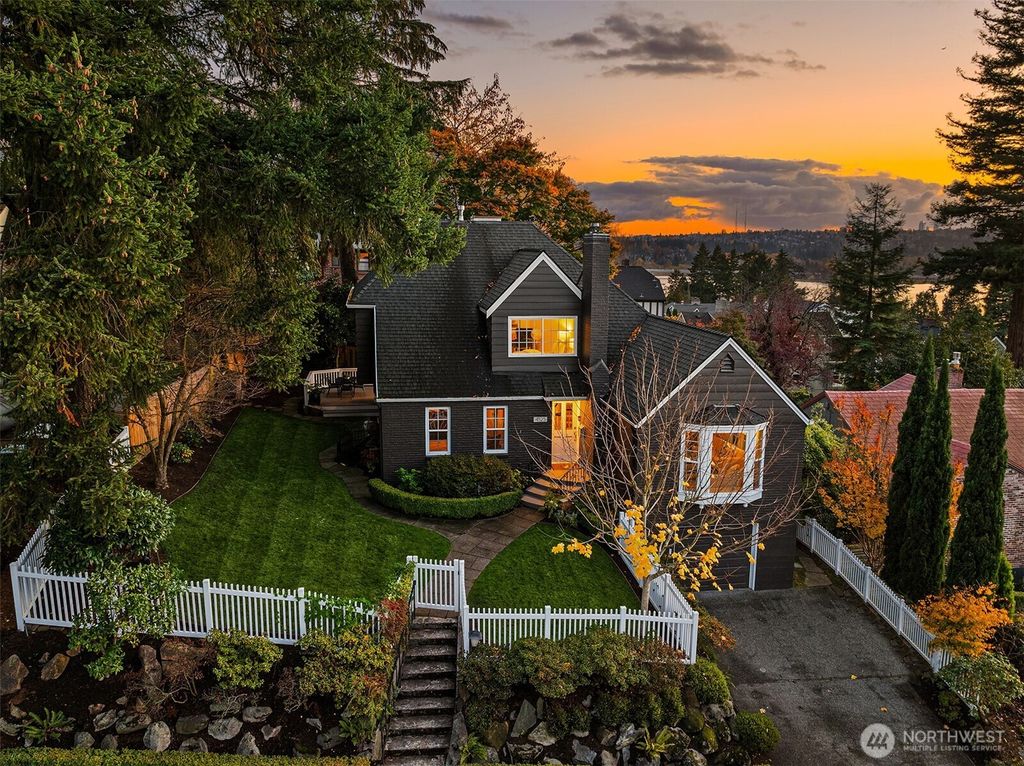 Photo of 4525 NE 41st Street, Seattle, WA 98105 (MLS # 2462970)