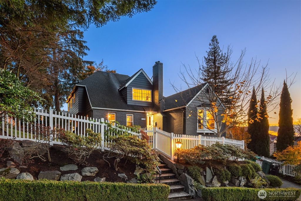 Photo of 4525 NE 41st Street, Seattle, WA 98105 (MLS # 2462970)