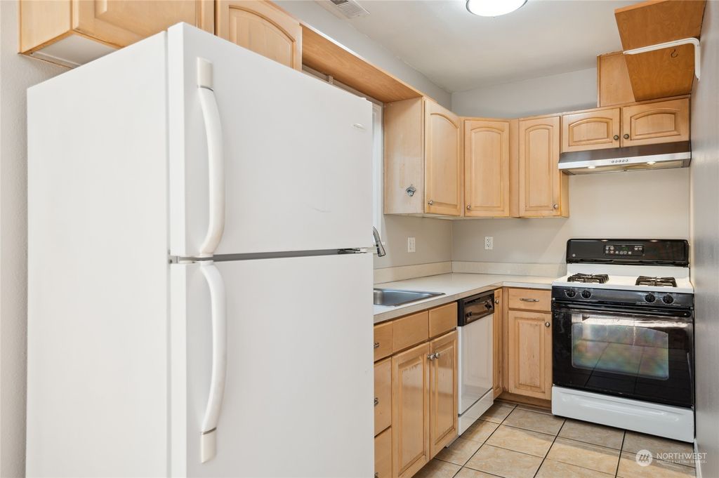 listing image 9361864579923732287