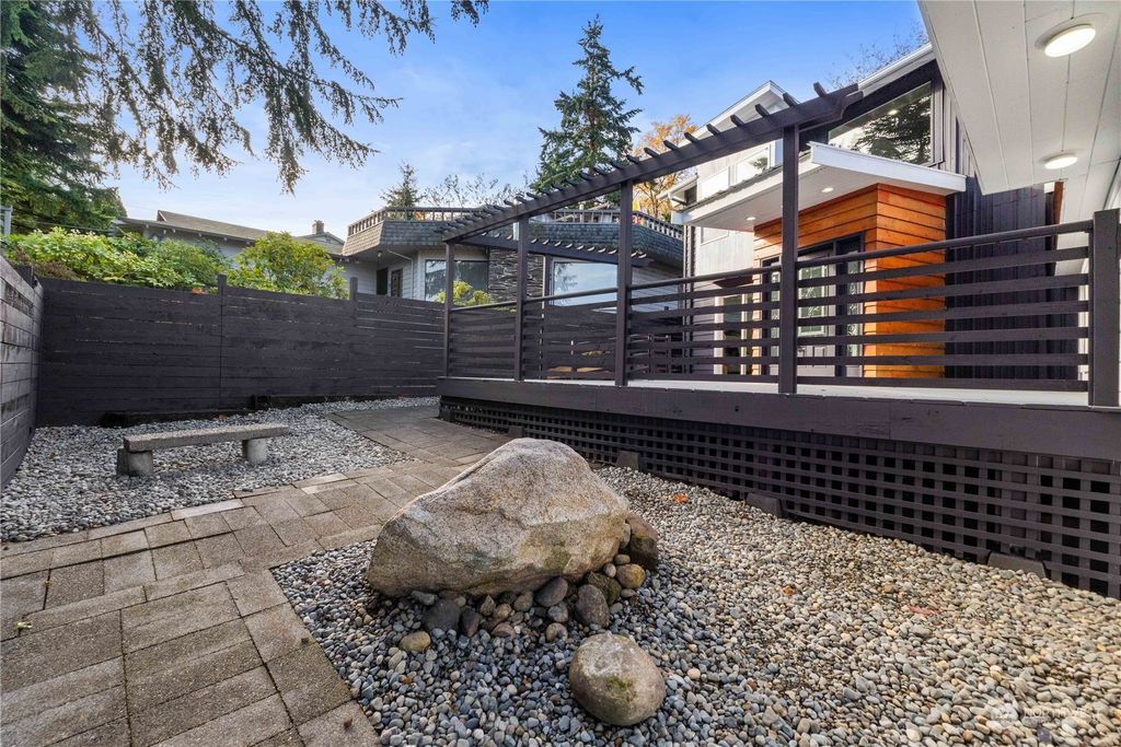 Photo of 11625 77th Avenue S, Seattle, WA 98178 (MLS # 2310491)