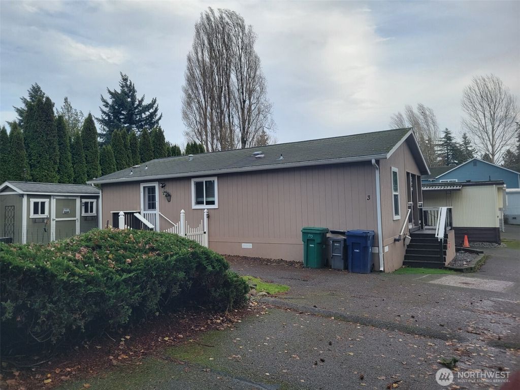 Photo of 24313 54th Avenue W #3, Mountlake Terrace, WA 98043 (MLS # 2463356)