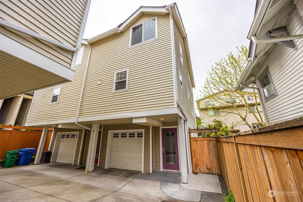 Photo of 6561 5th Avenue NE #D, Seattle, WA 98115 (MLS # 2063387)