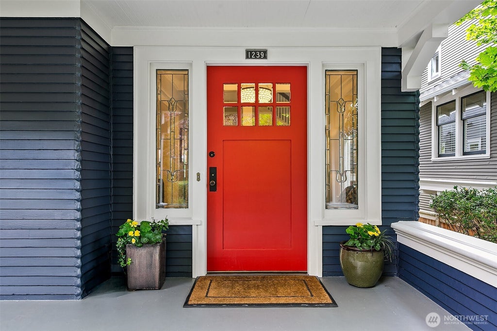 Photo of 1239 20th Avenue E, Seattle, WA 98112 (MLS # 2583480)