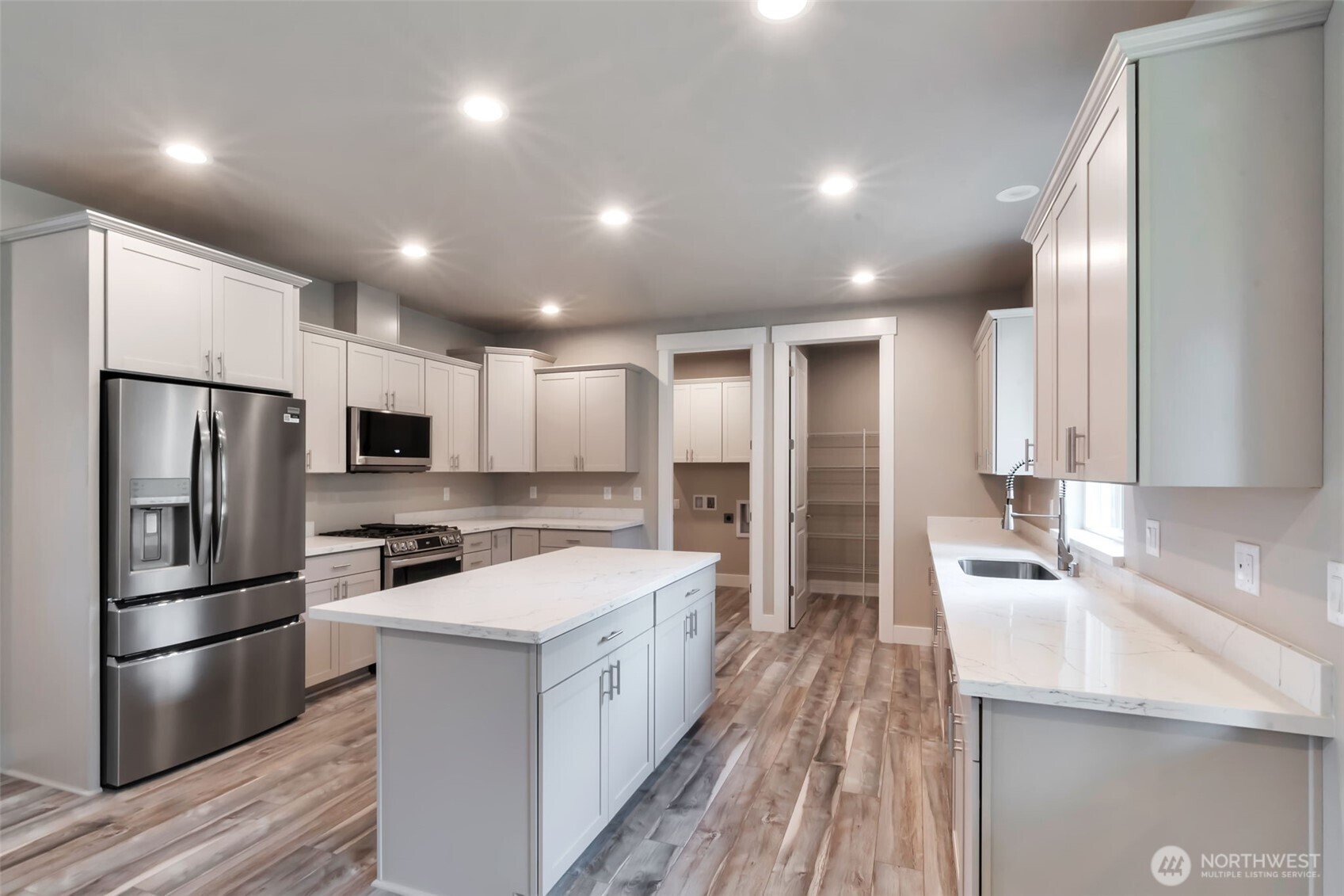 4940 Johnson Street NW