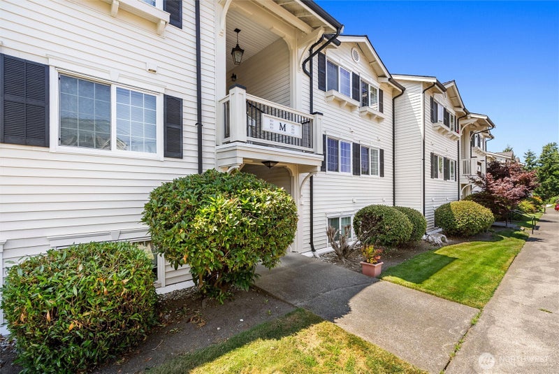 12404 E Gibson Road M202