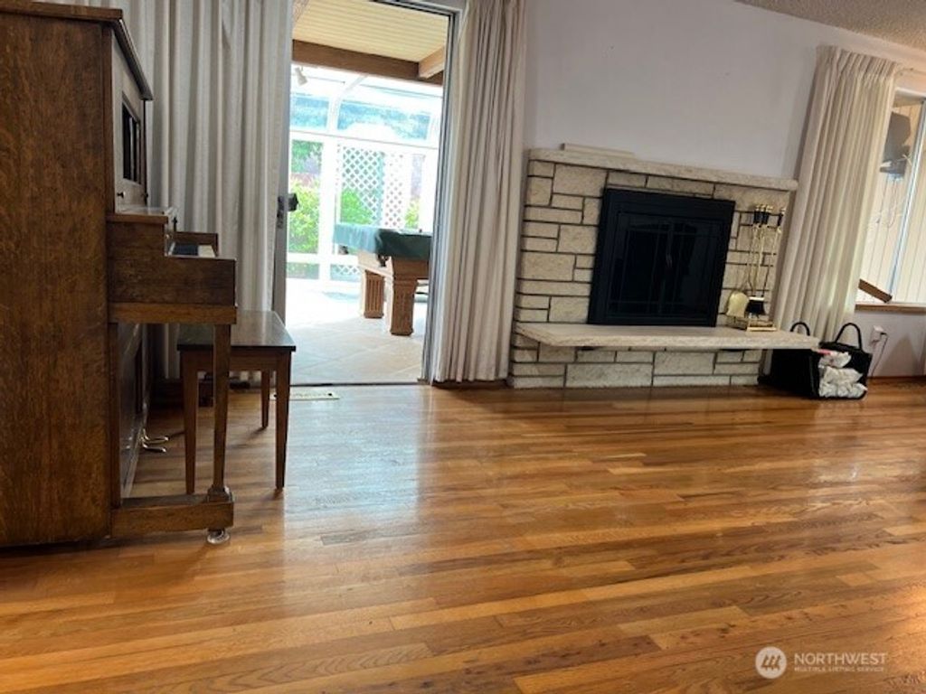 Photo of 10623 SE 236th Place, Kent, WA 98031 (MLS # 2422273)