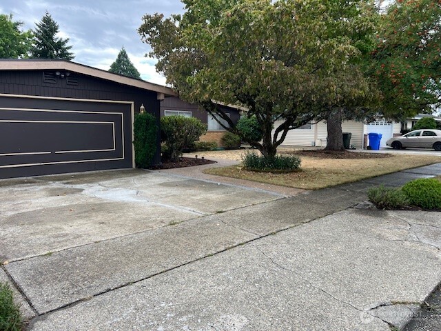 10623 SE 236th Place