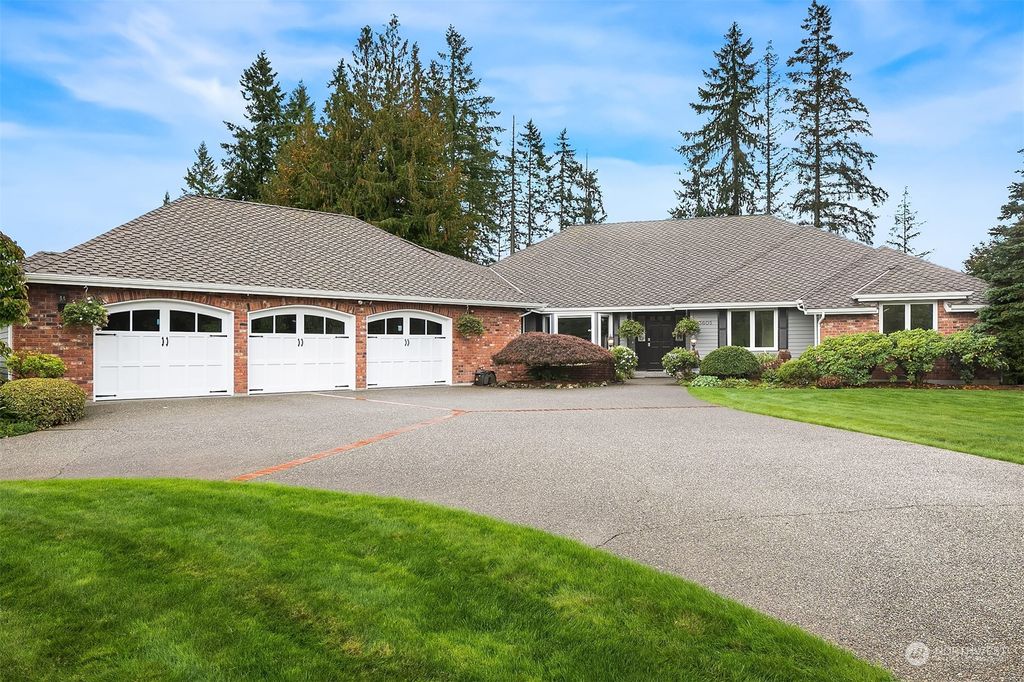 Photo of 23605 SE 225th Street, Maple Valley, WA 98038 (MLS # 2170759)