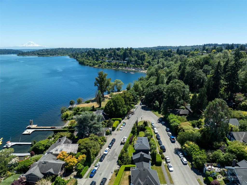 Photo of 1710 36th Avenue S, Seattle, WA 98144 (MLS # 2229946)