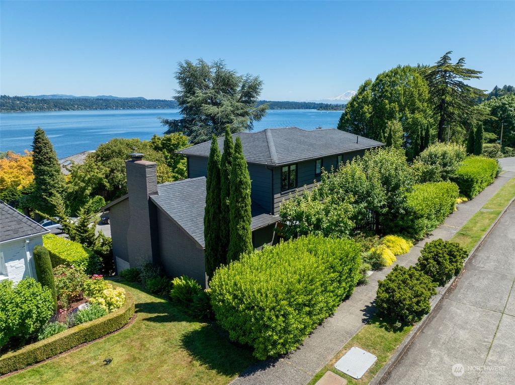 Photo of 1710 36th Avenue S, Seattle, WA 98144 (MLS # 2229946)