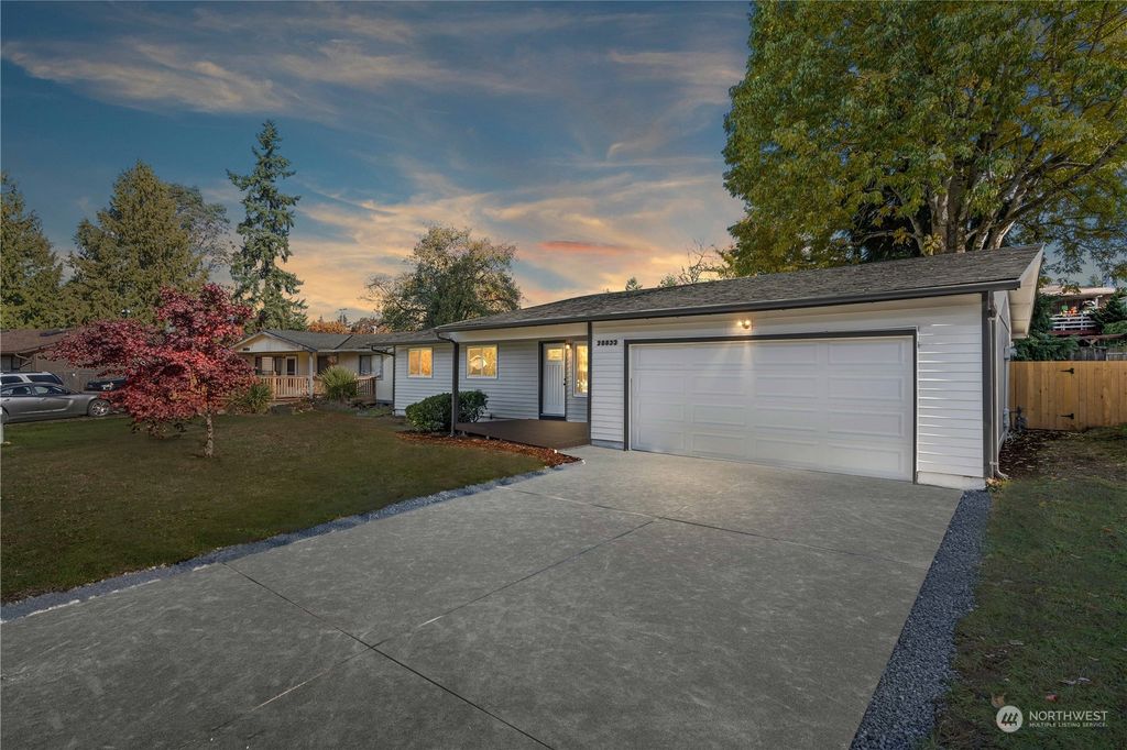 Photo of 28832 40th Avenue S, Auburn, WA 98001 (MLS # 2198586)