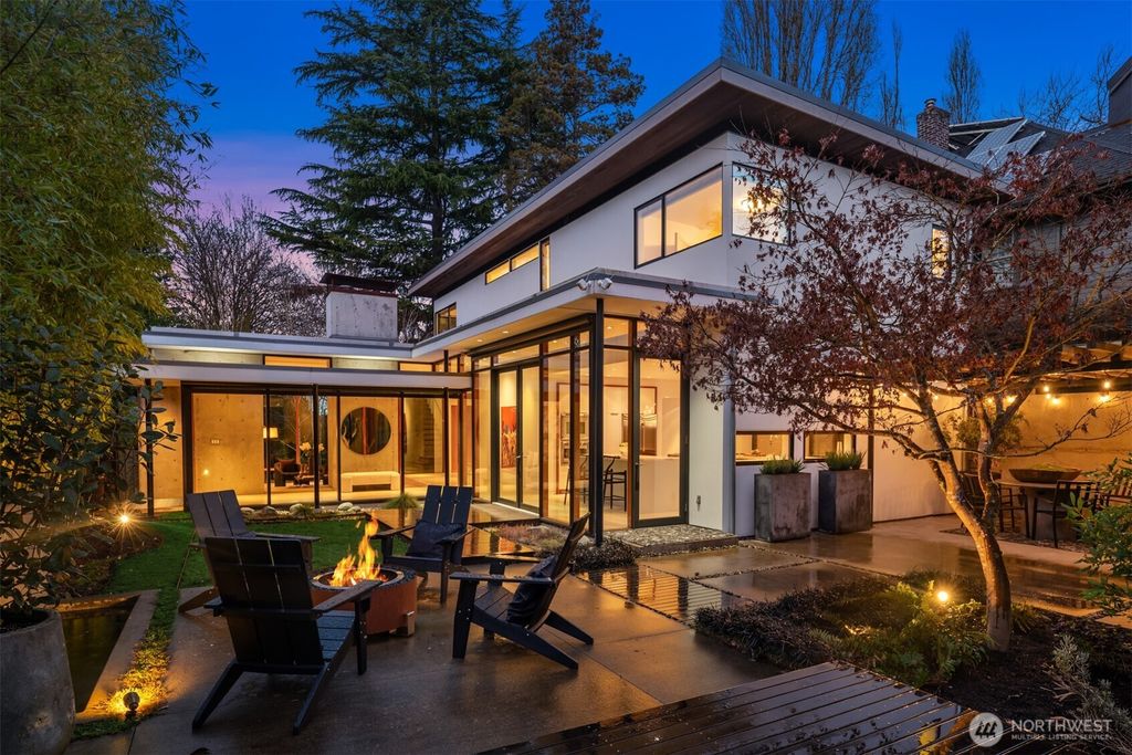 Photo of 2606 E Garfield Street, Seattle, WA 98112 (MLS # 2479100)