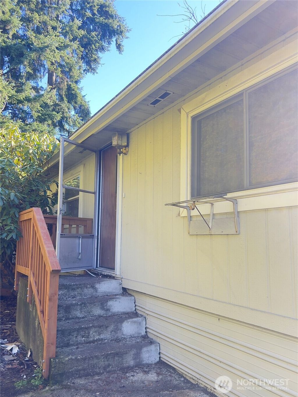 Photo of 2902 B Street SE, Auburn, WA 98092 (MLS # 2471596)