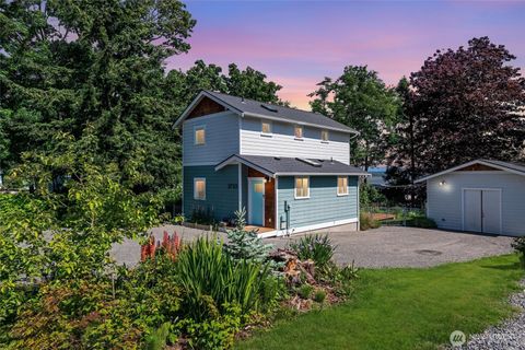 3755 Cyprus Way Ferndale WA 98248