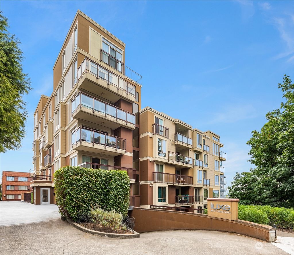 Photo of 500 5th Avenue W #102, Seattle, WA 98119 (MLS # 2154769)