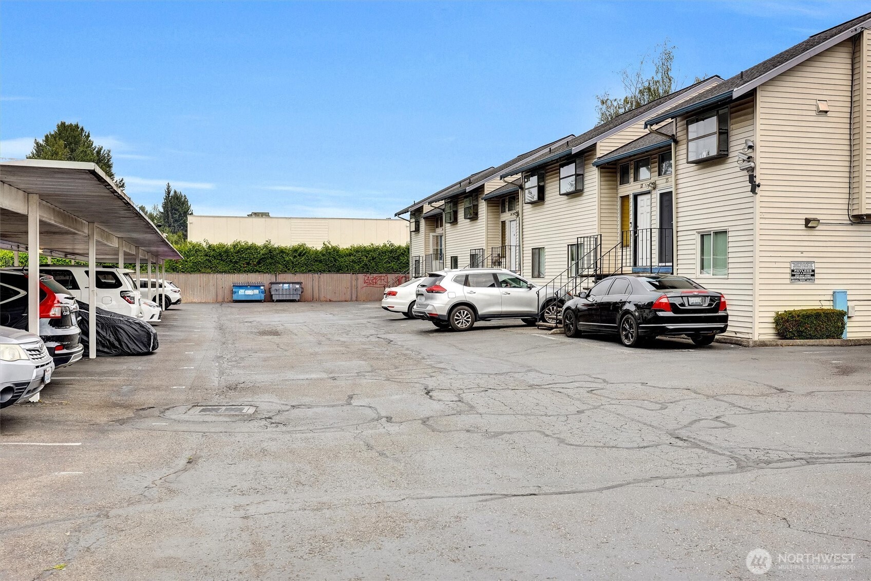 1313 W James Street 9