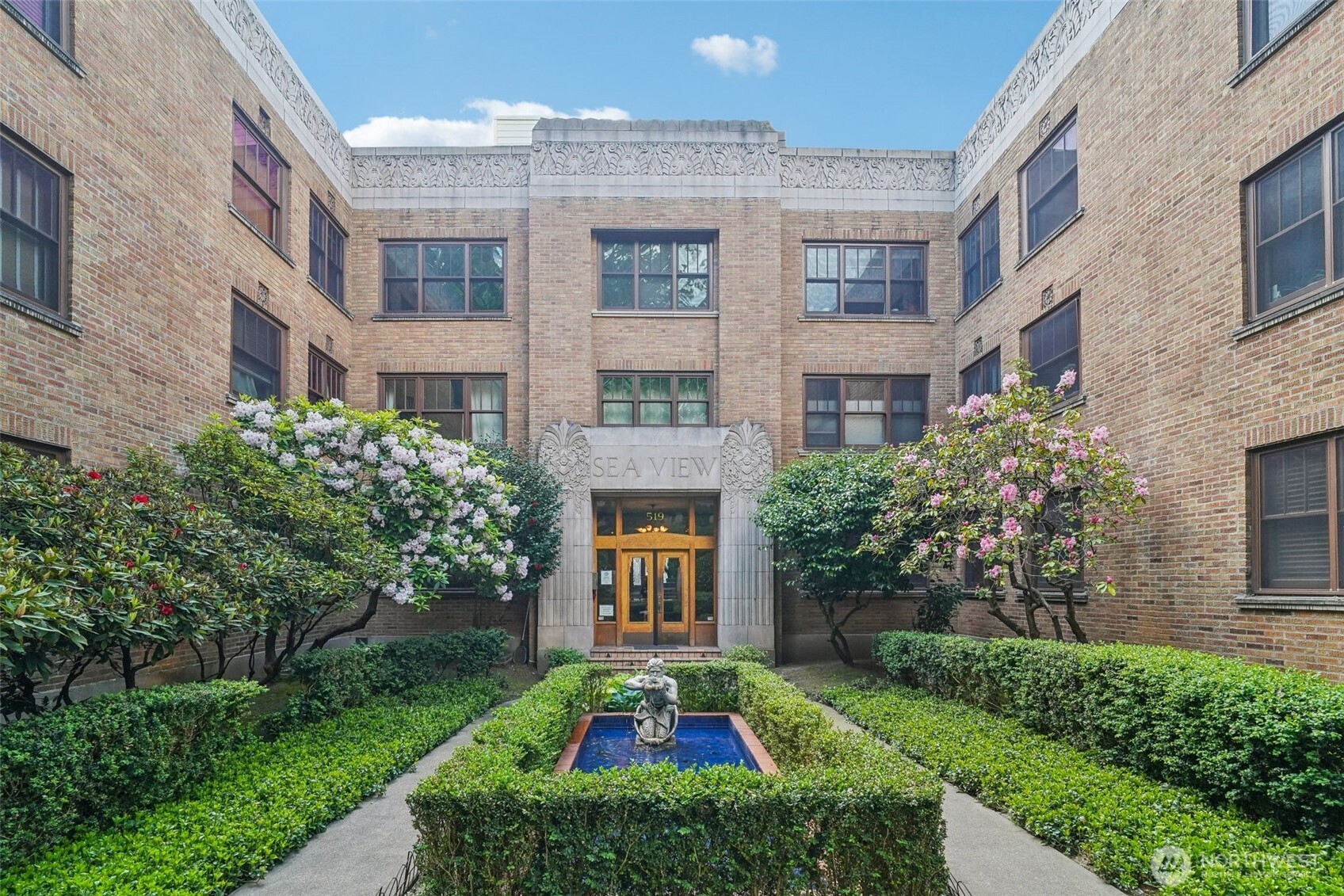 519 W Roy Street 309