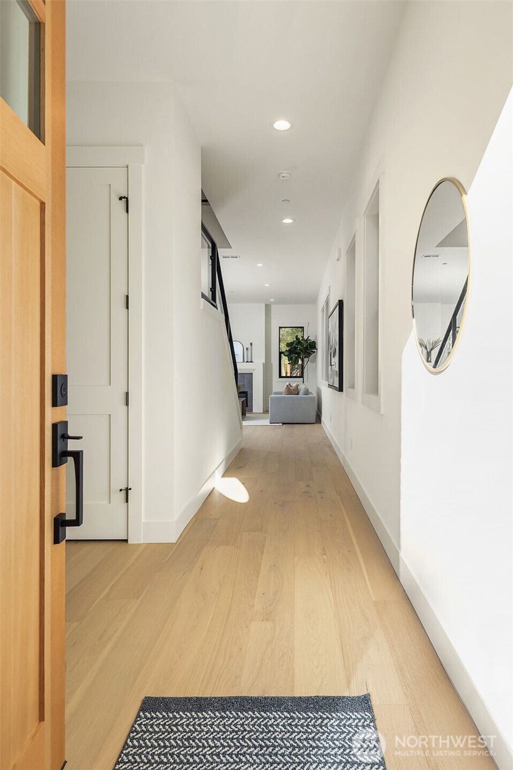 Photo of 15016 SE 22nd Street, Bellevue, WA 98007 (MLS # 2479937)