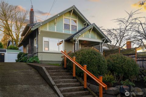 2935 Mayfair Avenue N Seattle WA 98109