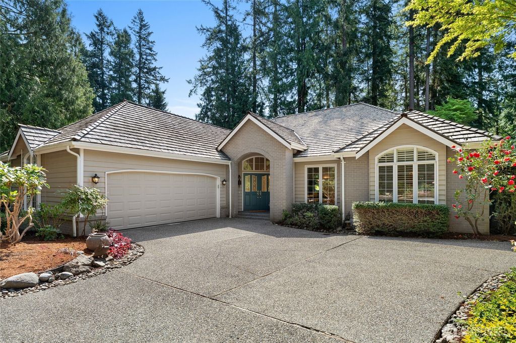 Photo of 3307 Sahalee Way NE, Sammamish, WA 98074 (MLS # 2394944)