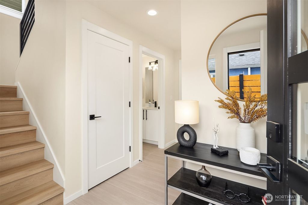 Photo of 319 NW 87th Street #B, Seattle, WA 98117 (MLS # 2523177)