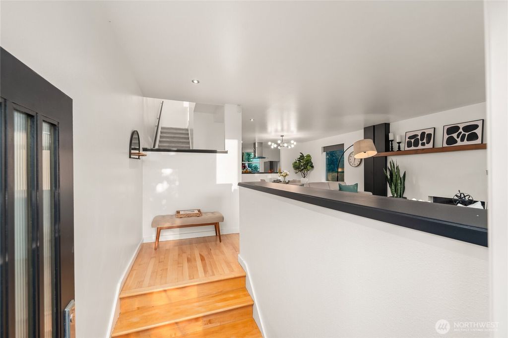 Photo of 824 30th Avenue, Seattle, WA 98122 (MLS # 2437699)