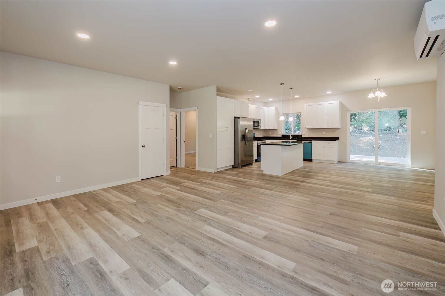 61 E Olyview Place