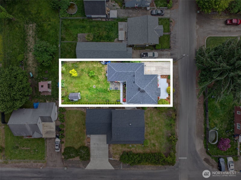 102 Nelson Avenue
