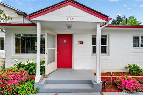 Photo of 102 Nelson Avenue, Kelso, WA 98626 (MLS # 2528559)