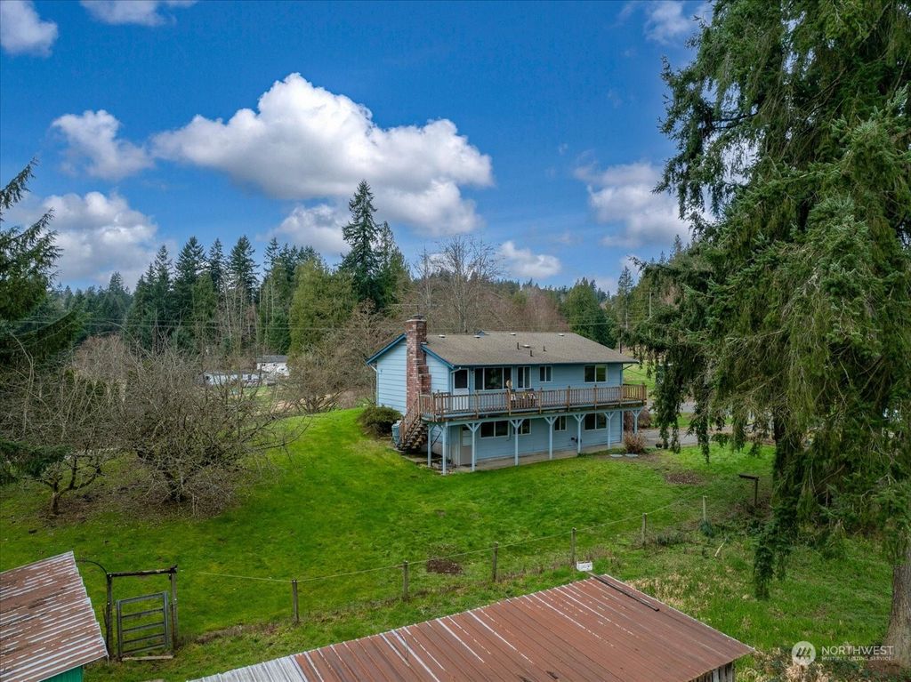 Photo of 1817 Ludwig Road, Snohomish, WA 98290 (MLS # 2207386)