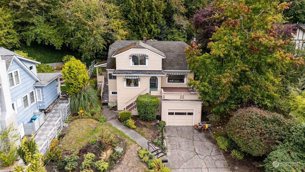 Photo of 4806 54th Avenue SW, Seattle, WA 98116 (MLS # 2294361)